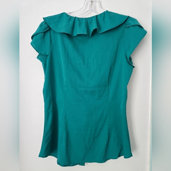 Banana Republic Ruffled Blouse size XS - Picture 5 of 8